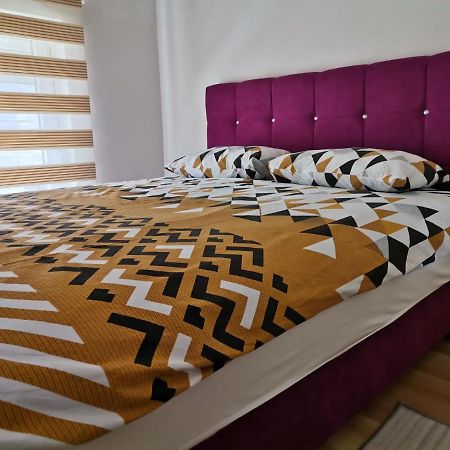 Centar Apartman Enmi 111 바냐루카 외부 사진