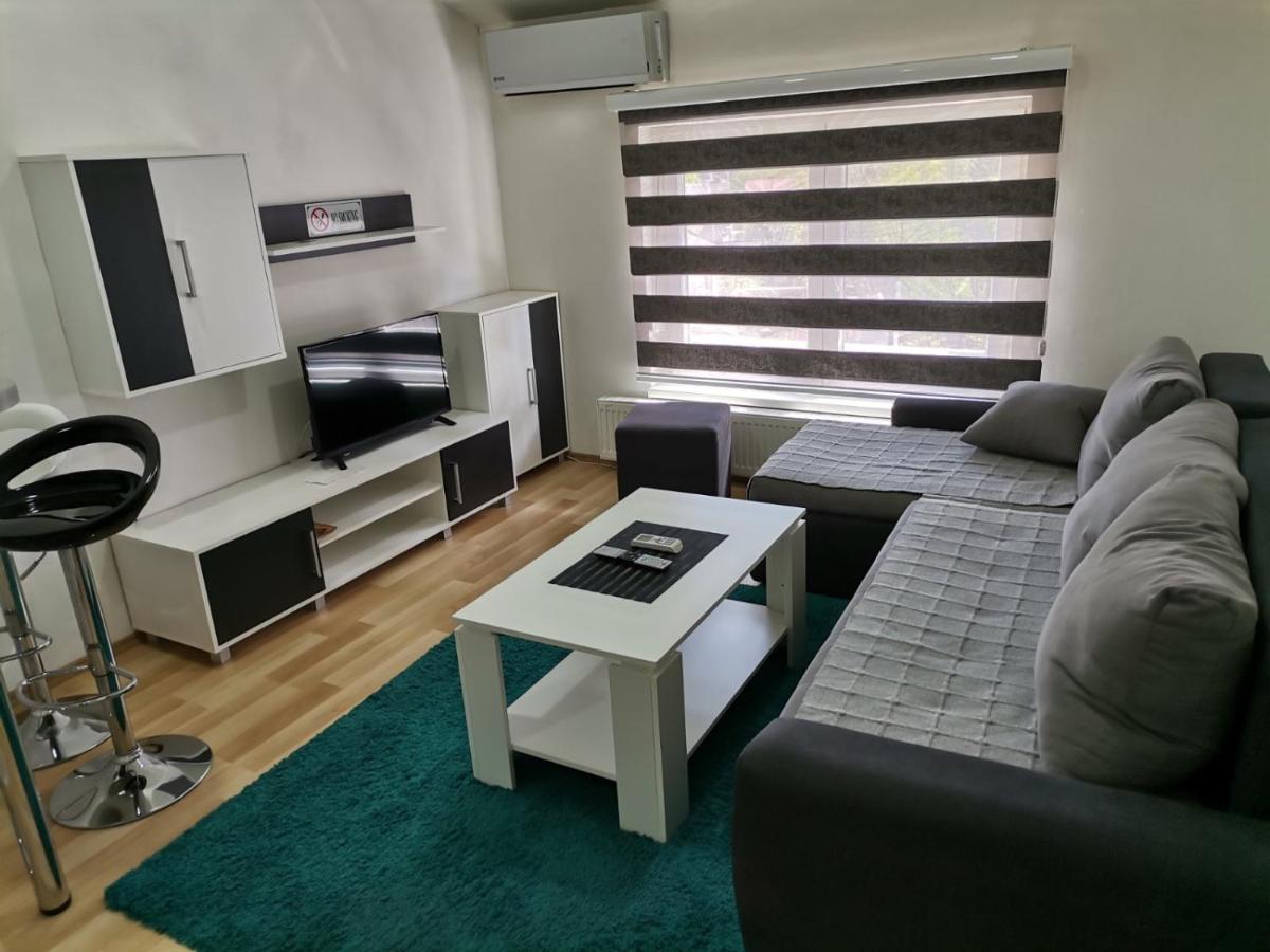 Centar Apartman Enmi 111 바냐루카 외부 사진